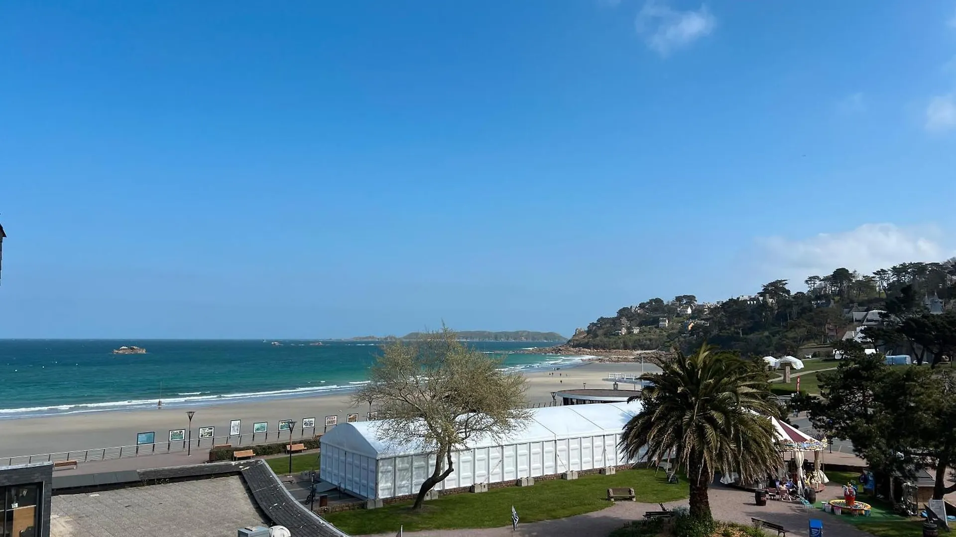 Ty Fox By Madame Est Servie Perros-Guirec Francia